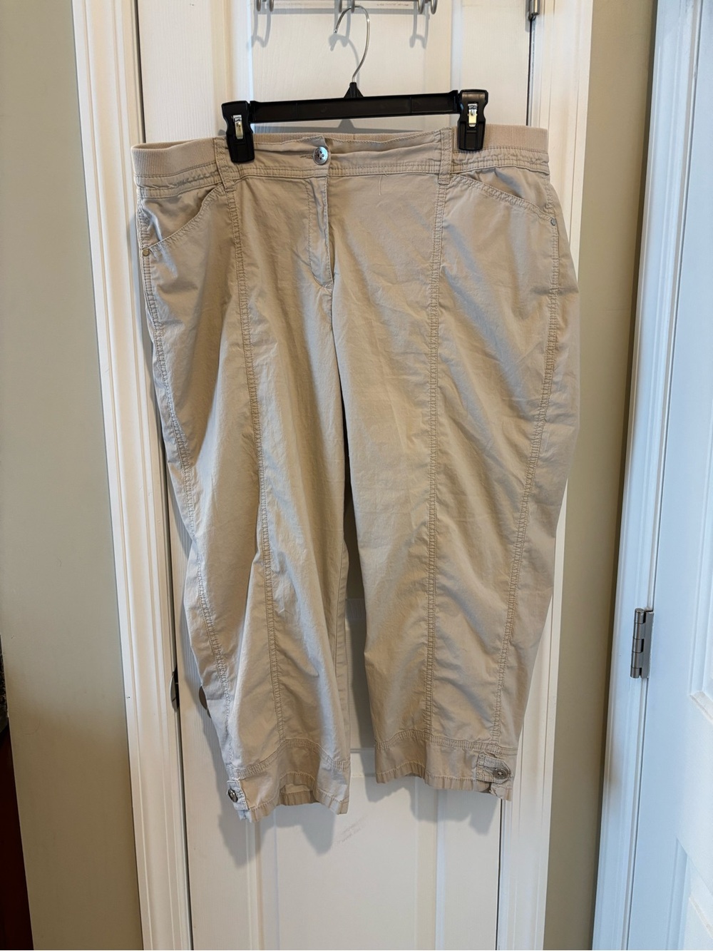 Chico's Beige Cropped Chino Pants